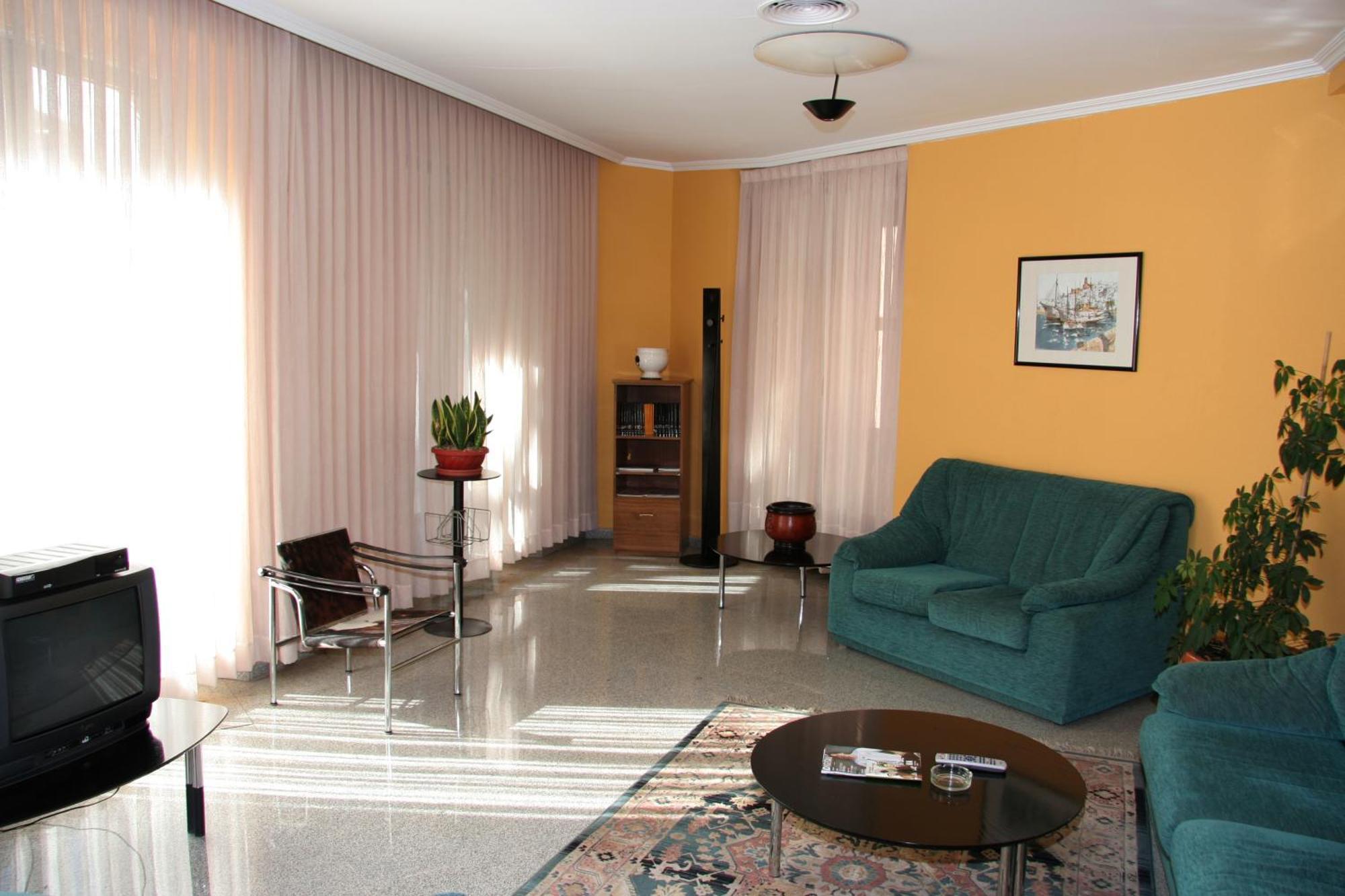Hostal Paris Valladolid Ngoại thất bức ảnh