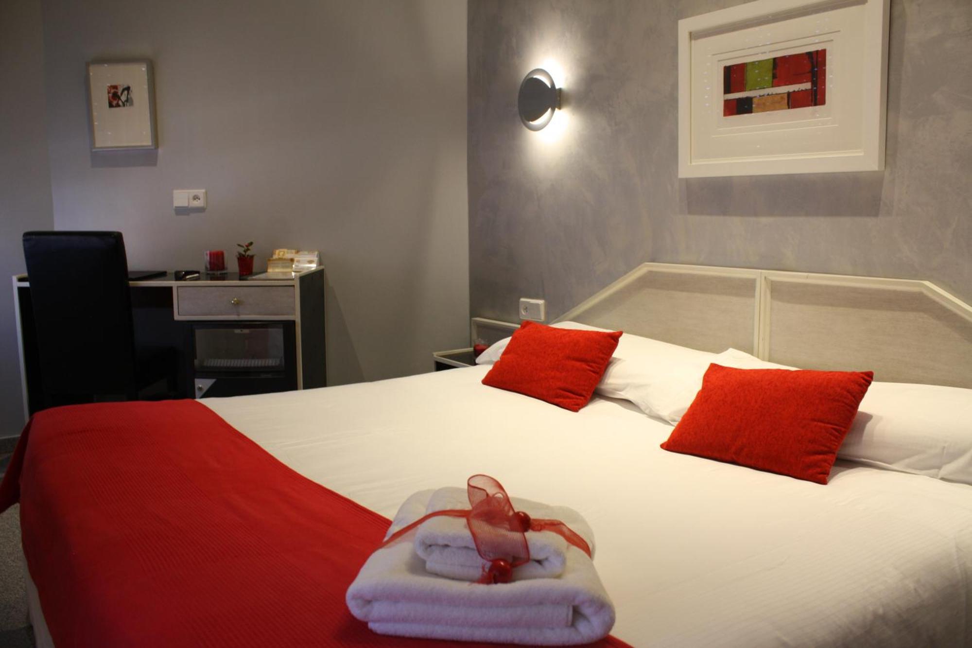 Hostal Paris Valladolid Ngoại thất bức ảnh