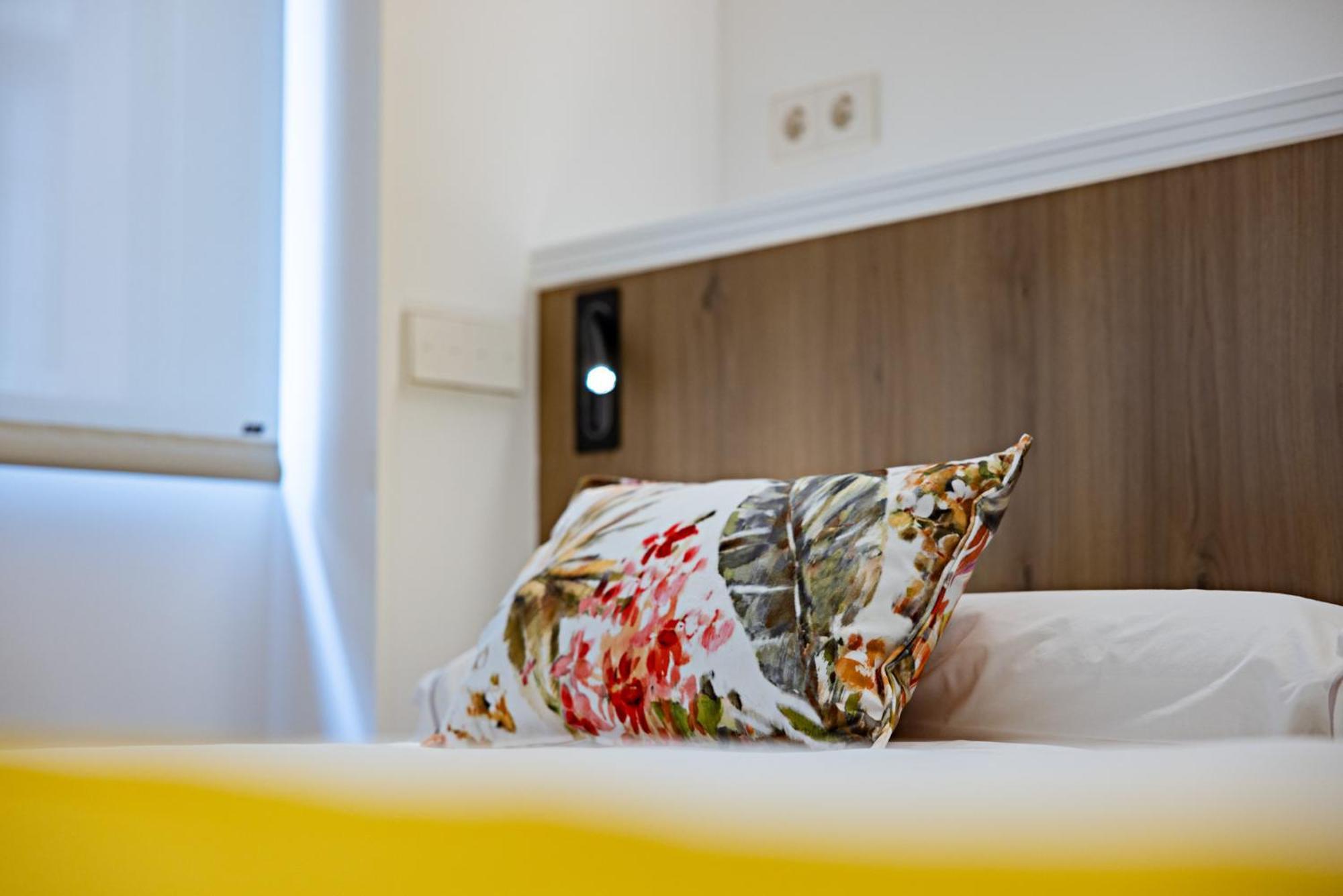 Hostal Paris Valladolid Ngoại thất bức ảnh