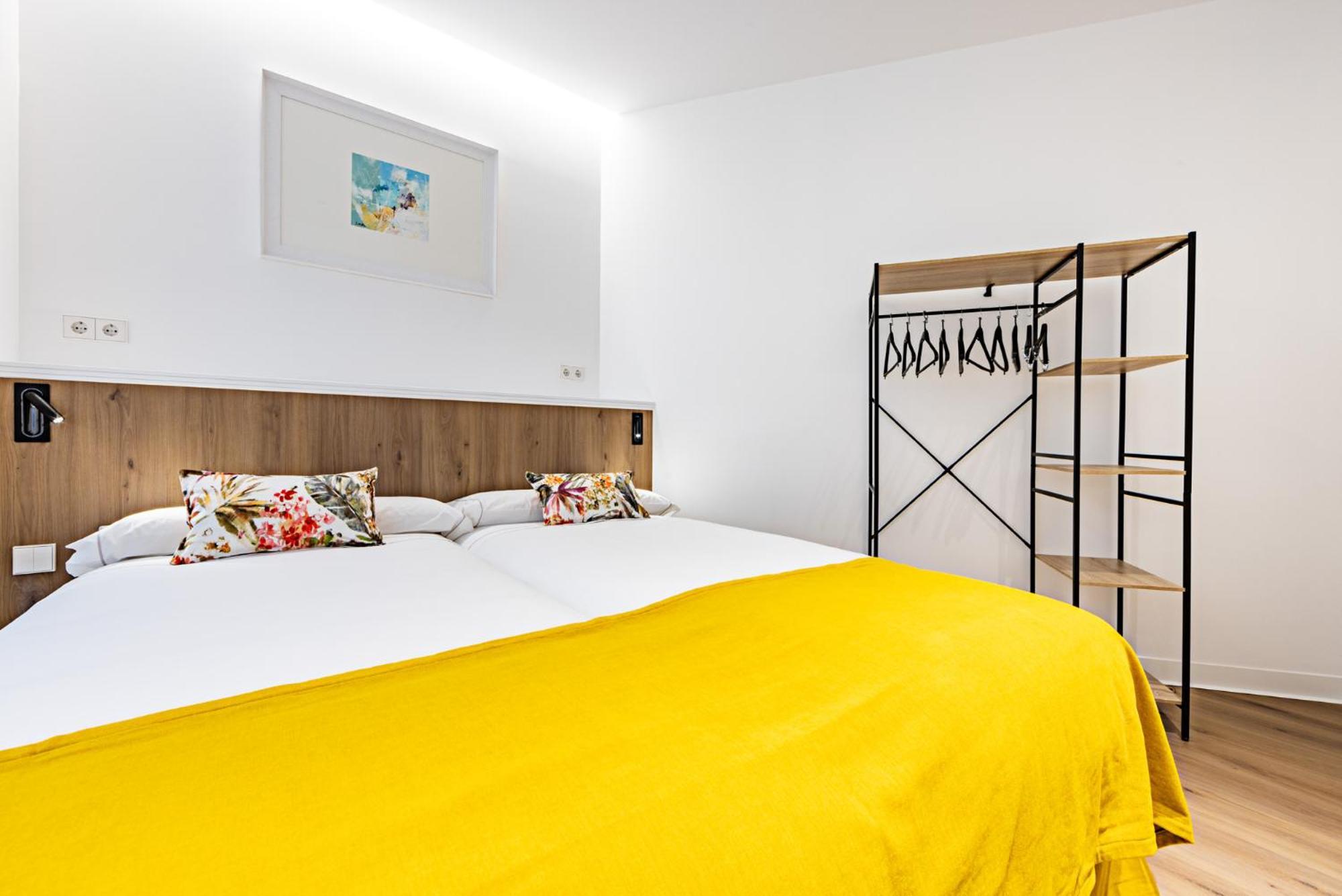 Hostal Paris Valladolid Ngoại thất bức ảnh