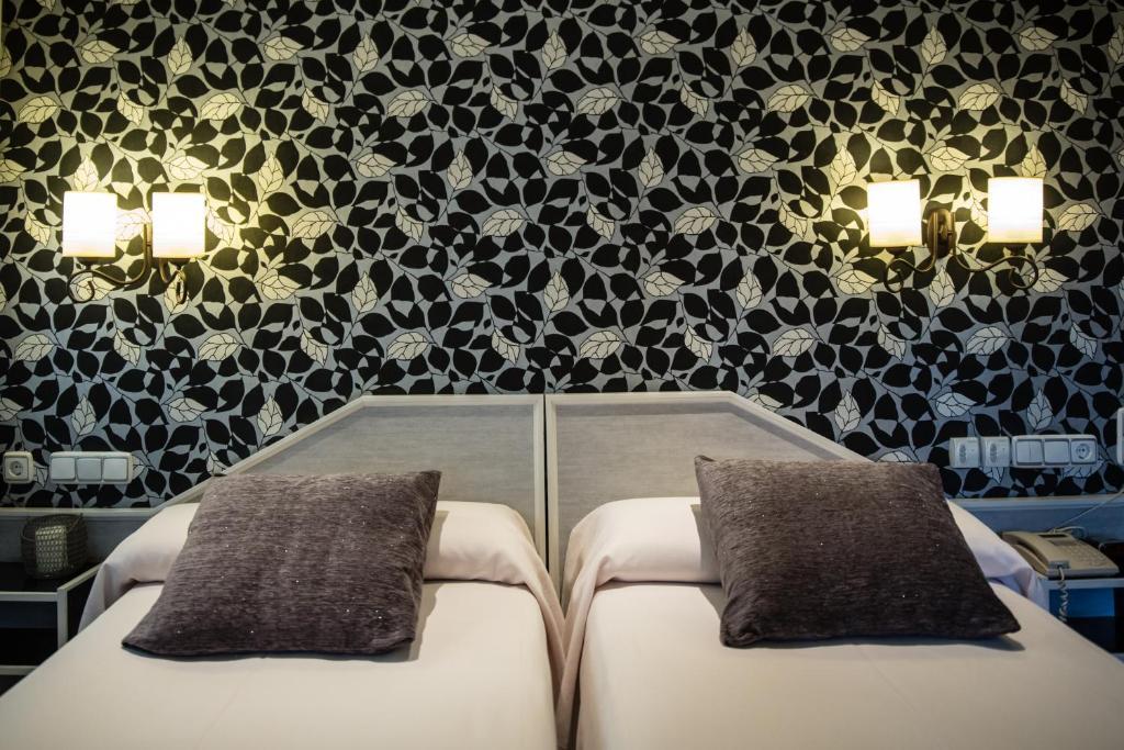 Hostal Paris Valladolid Ngoại thất bức ảnh