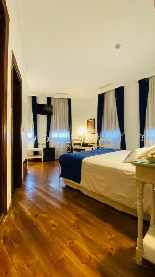 Hostal Paris Valladolid Ngoại thất bức ảnh