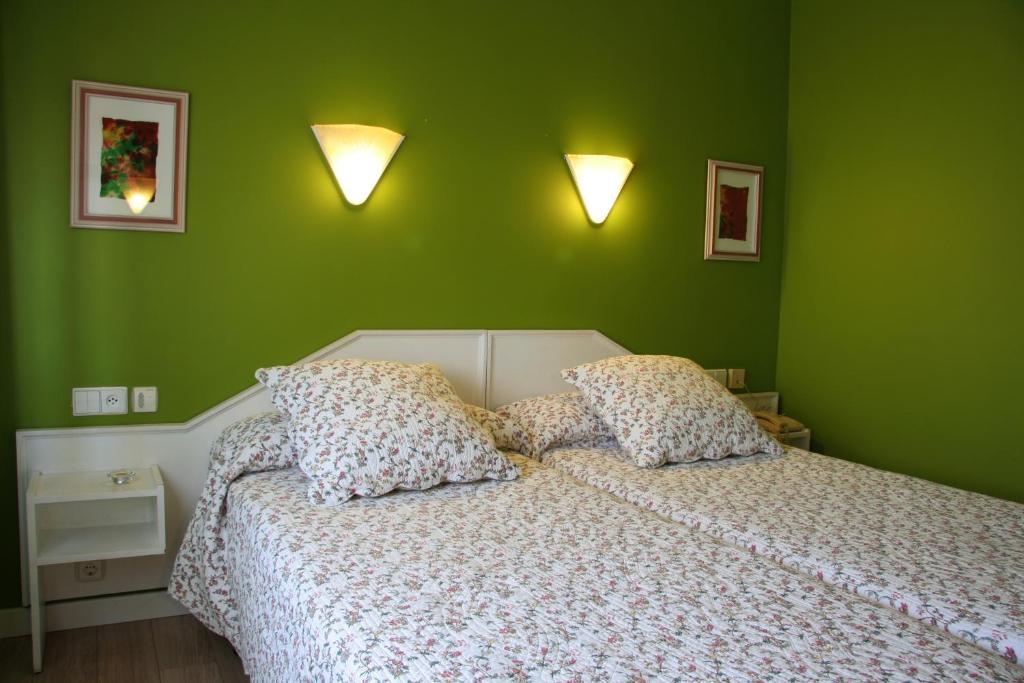 Hostal Paris Valladolid Phòng bức ảnh